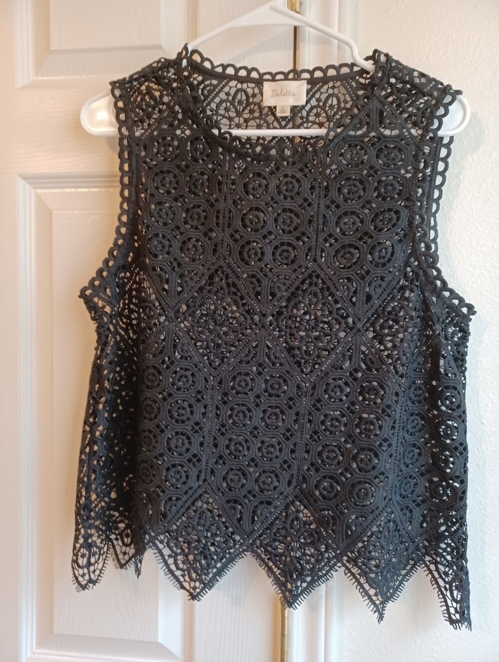 Black Lace Detail Deletta Brand Short Sleeve